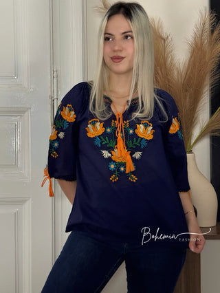 Hímzett virágmintás blúz