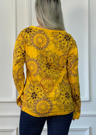 Mandala mintás felső