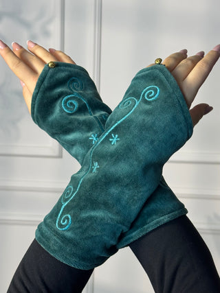 Handcrafted wool hand warmer