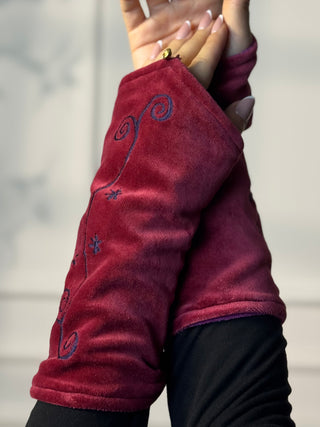 Handcrafted wool hand warmer