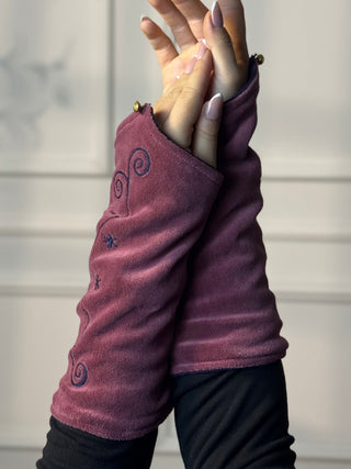 Handcrafted wool hand warmer