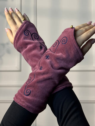 Handcrafted wool hand warmer