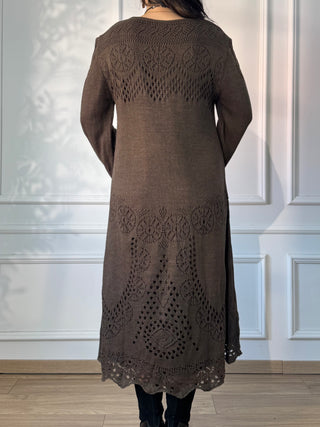 Rochie midi tricotată din amestec de lână, cu mâneci bufante